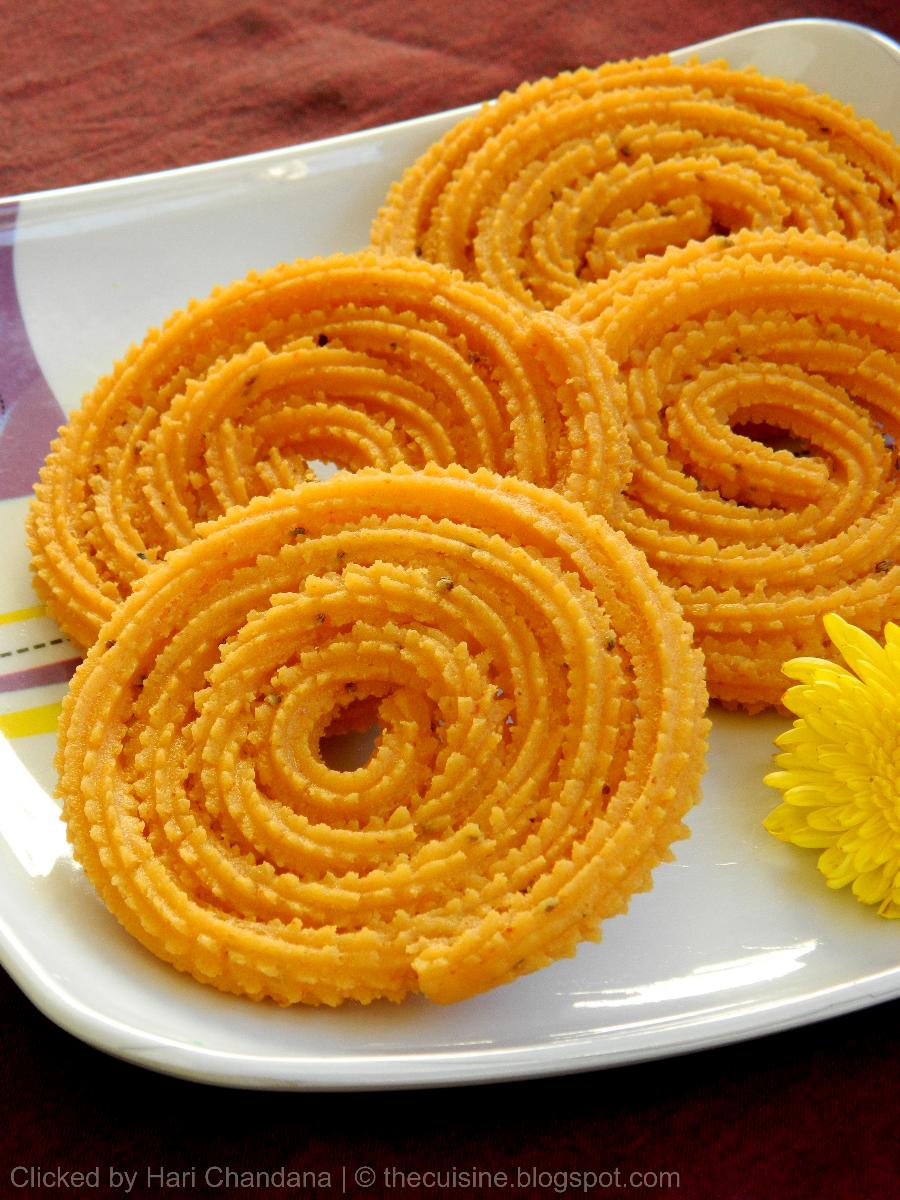 Biyyam Pindi Manugupoolu ~ Rice Flour Chakli Recipe - Blend with Spices