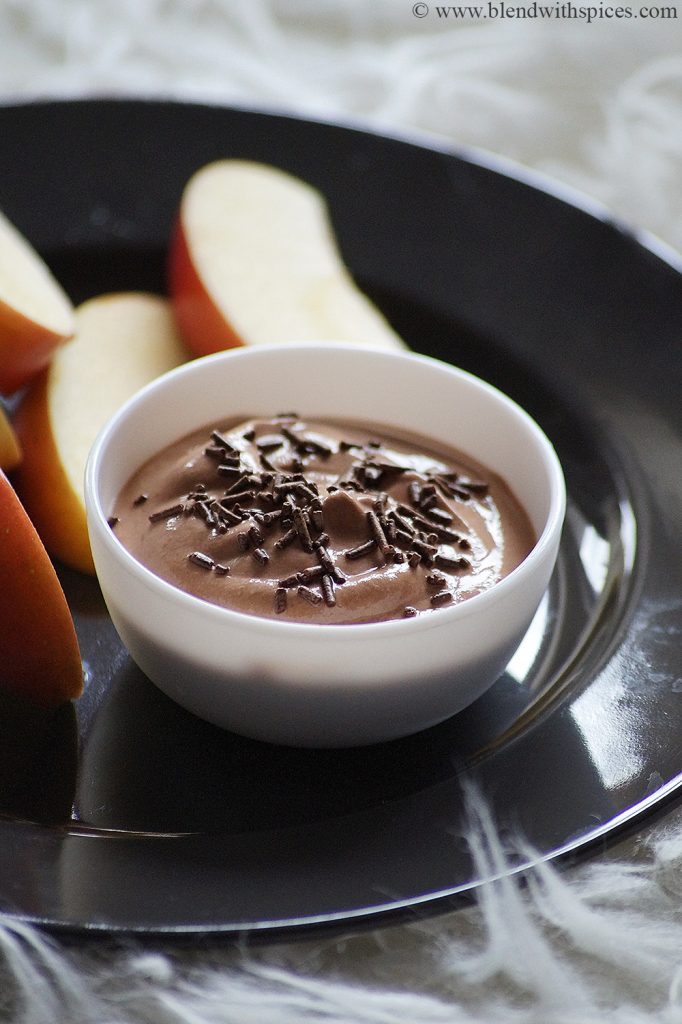 Chocolate Greek Yogurt Dip Recipe - Easy Yogurt Chocolate Dip for Fruits