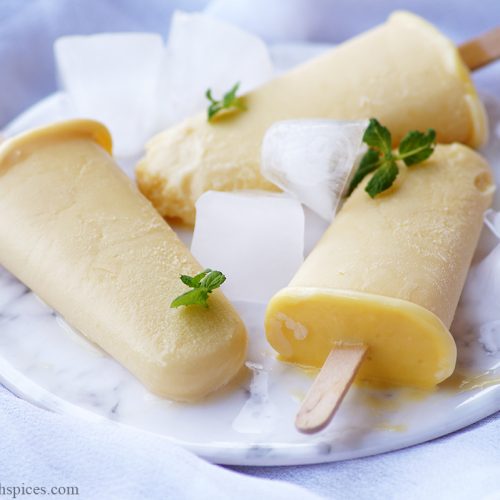 Creamy Custard Popsicles Recipe (Eggless)